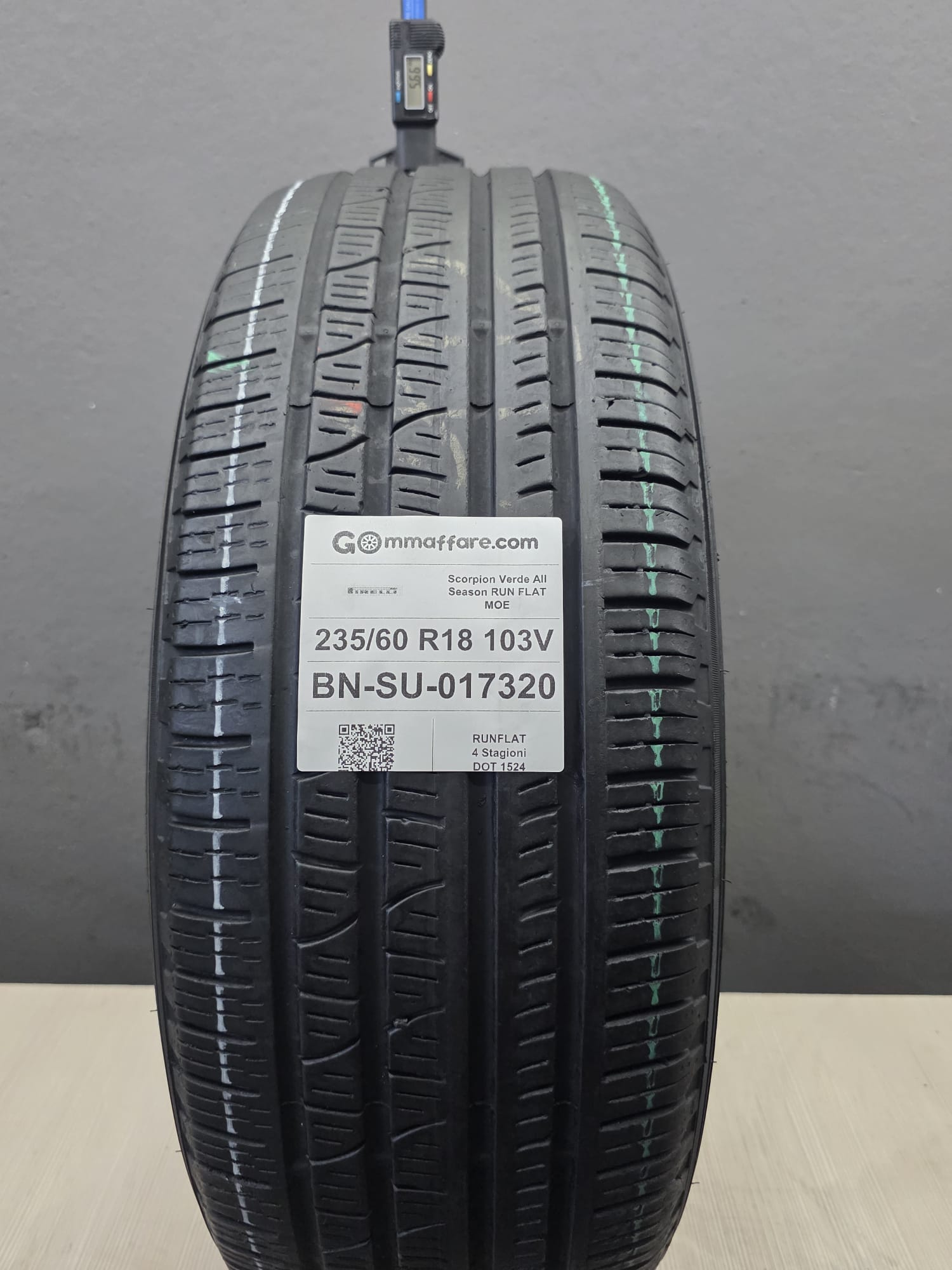 Pirelli Scorpion Verde All Season RUN FLAT MOE 235/60 R18
