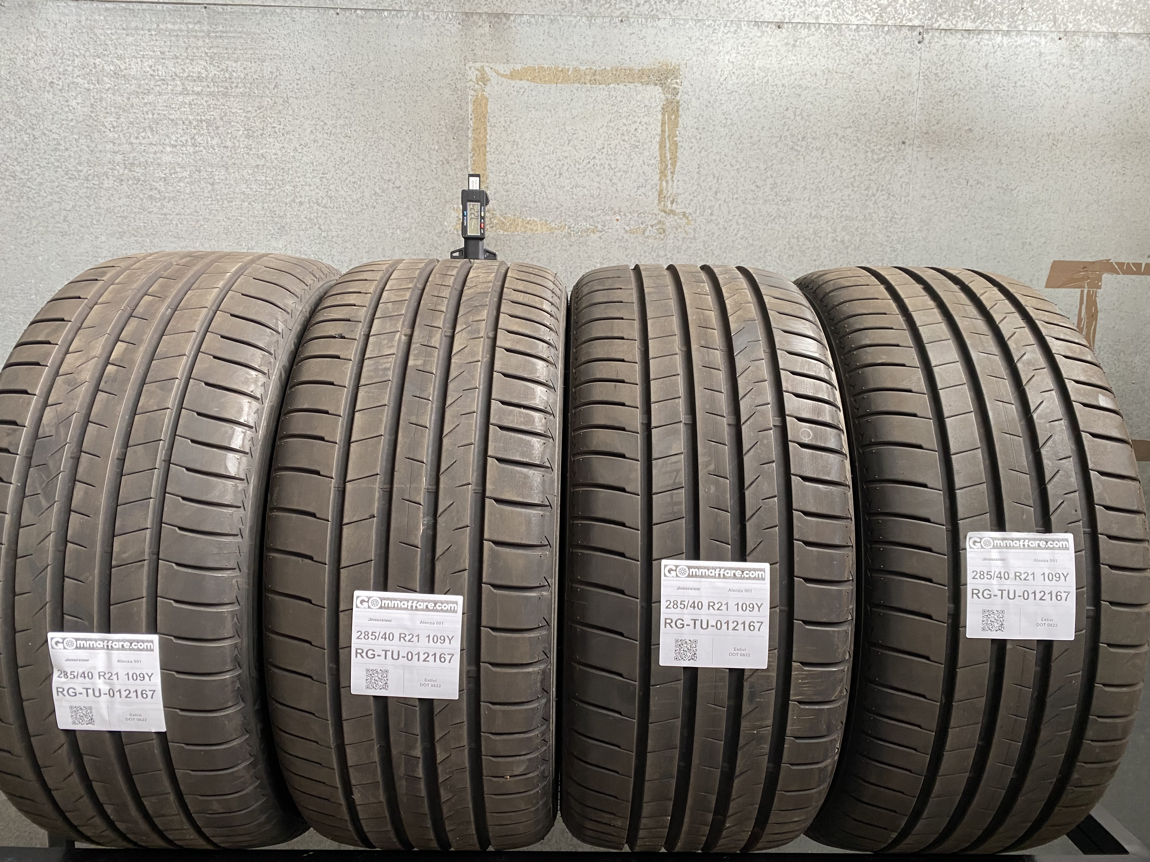 Bridgestone Alenza 001 285/40 R21