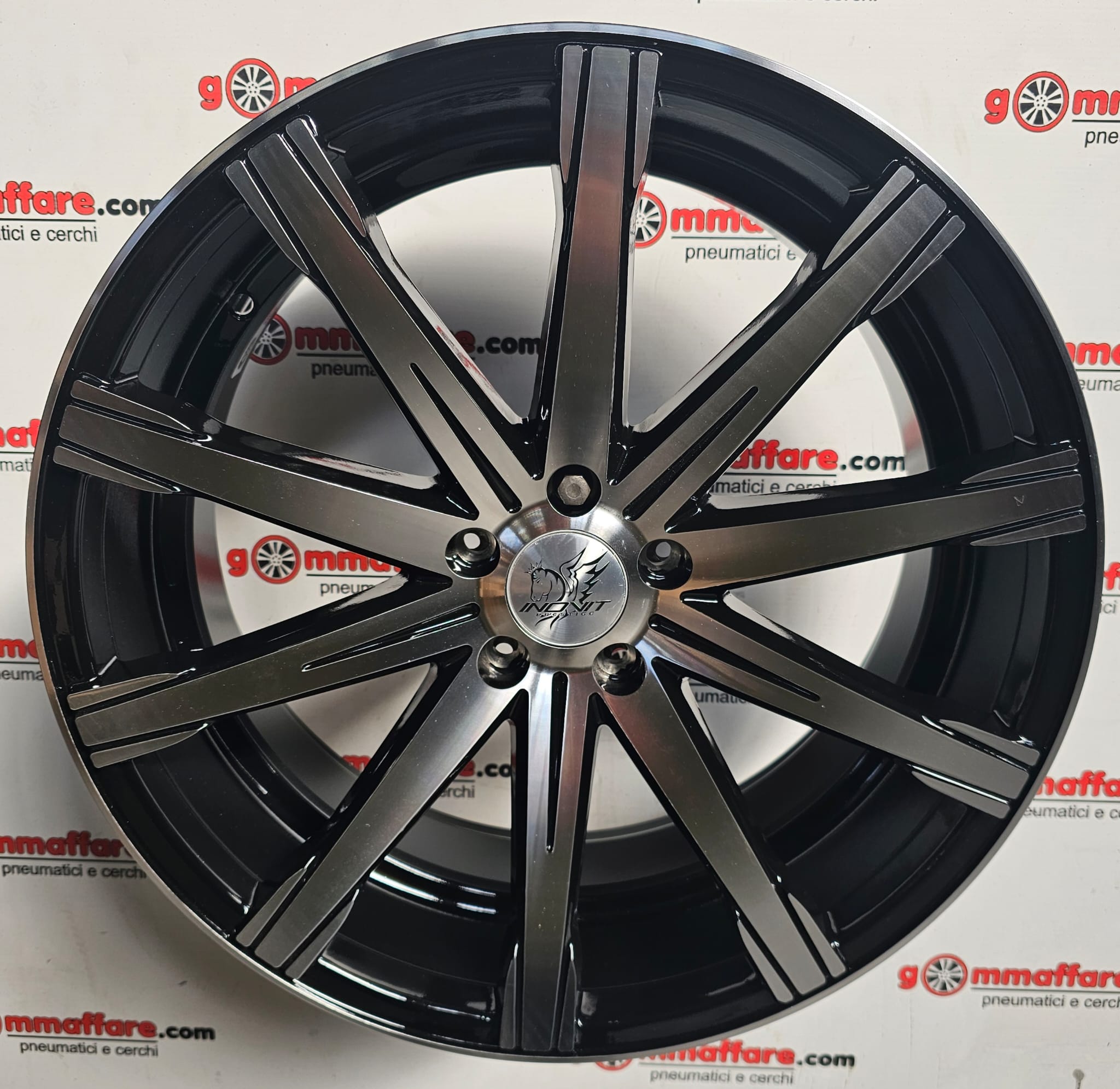 Inovit REVOLVE 20"