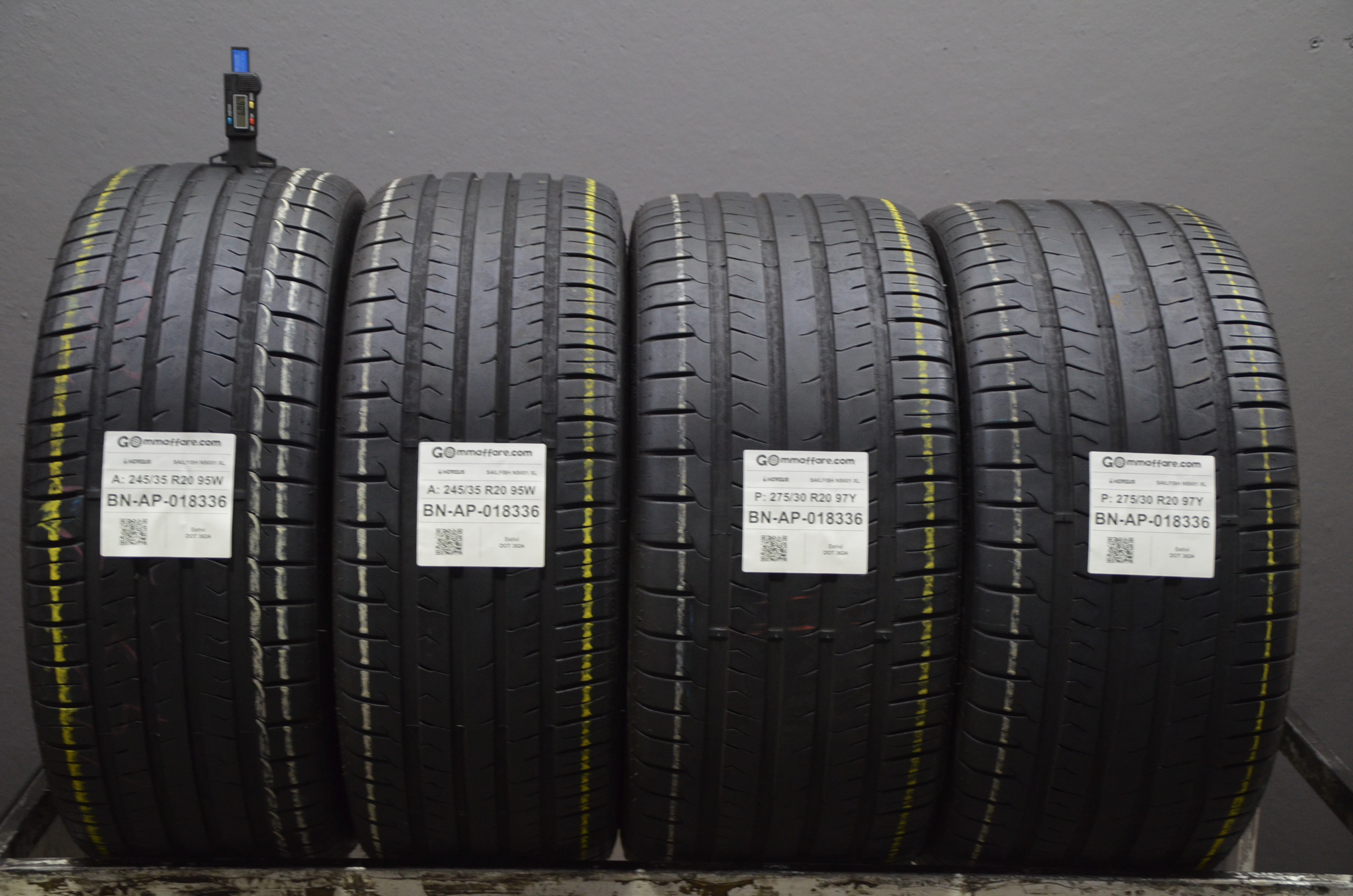 Nereus SAILFISH NS601 XL 245/35 R20