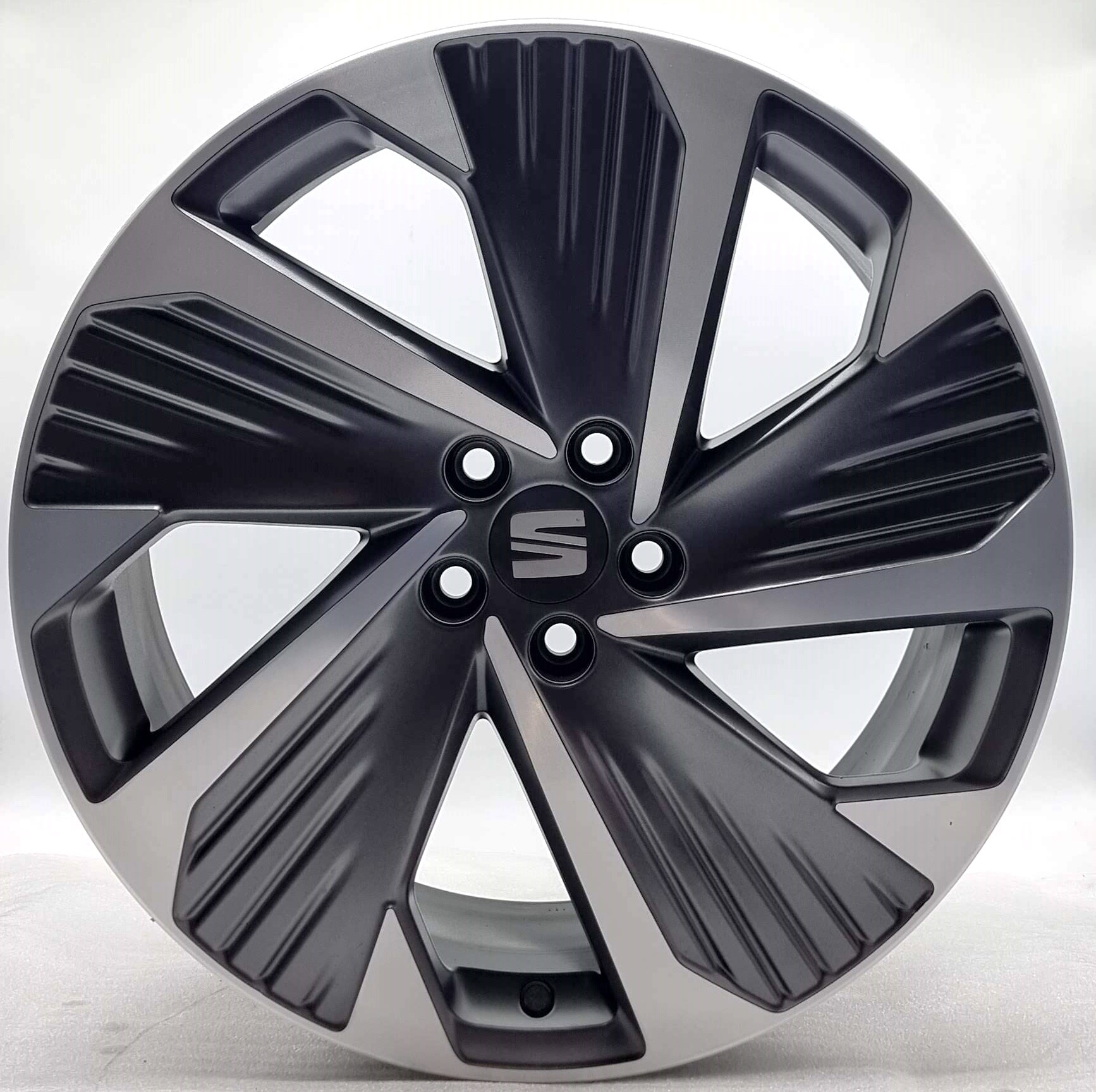 Seat ARONA - 6F9601025G