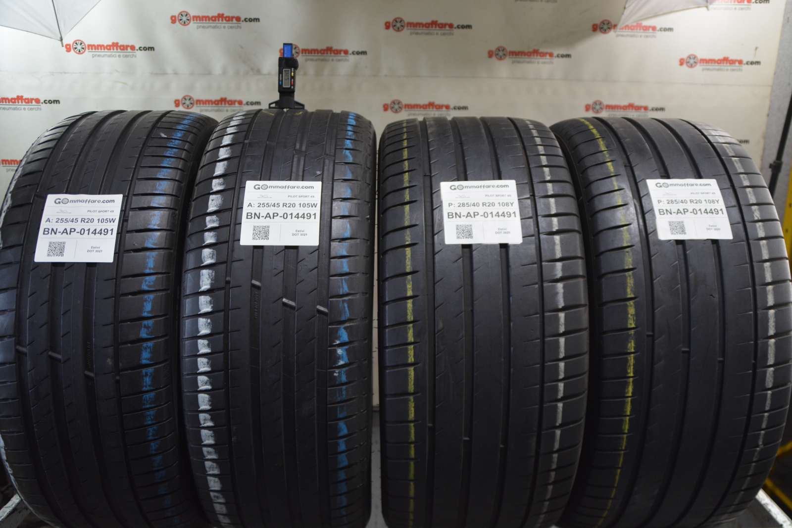 Michelin PILOT SPORT 4S 255/45 R20