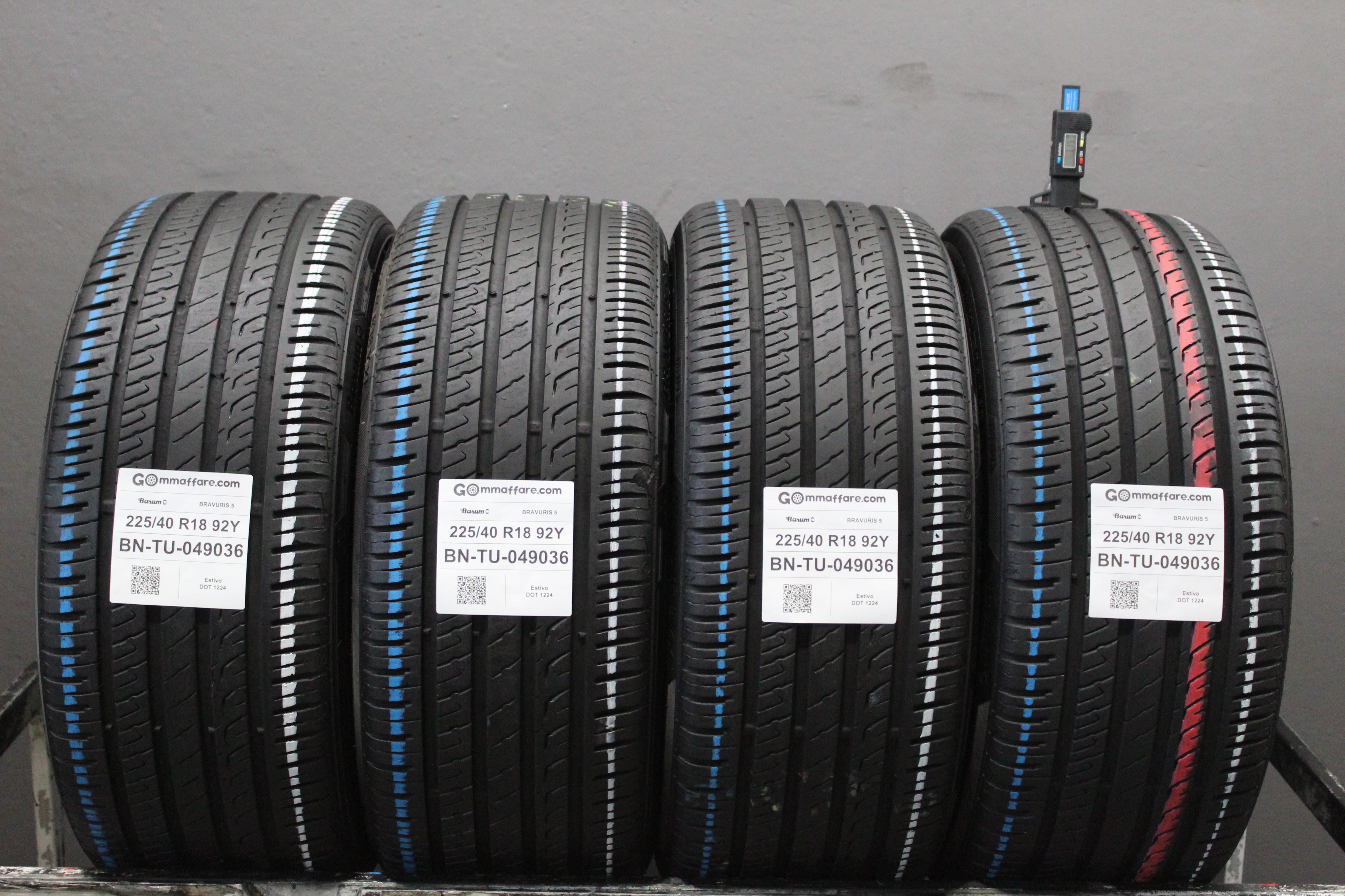 Barum BRAVURIS 5 225/40 R18
