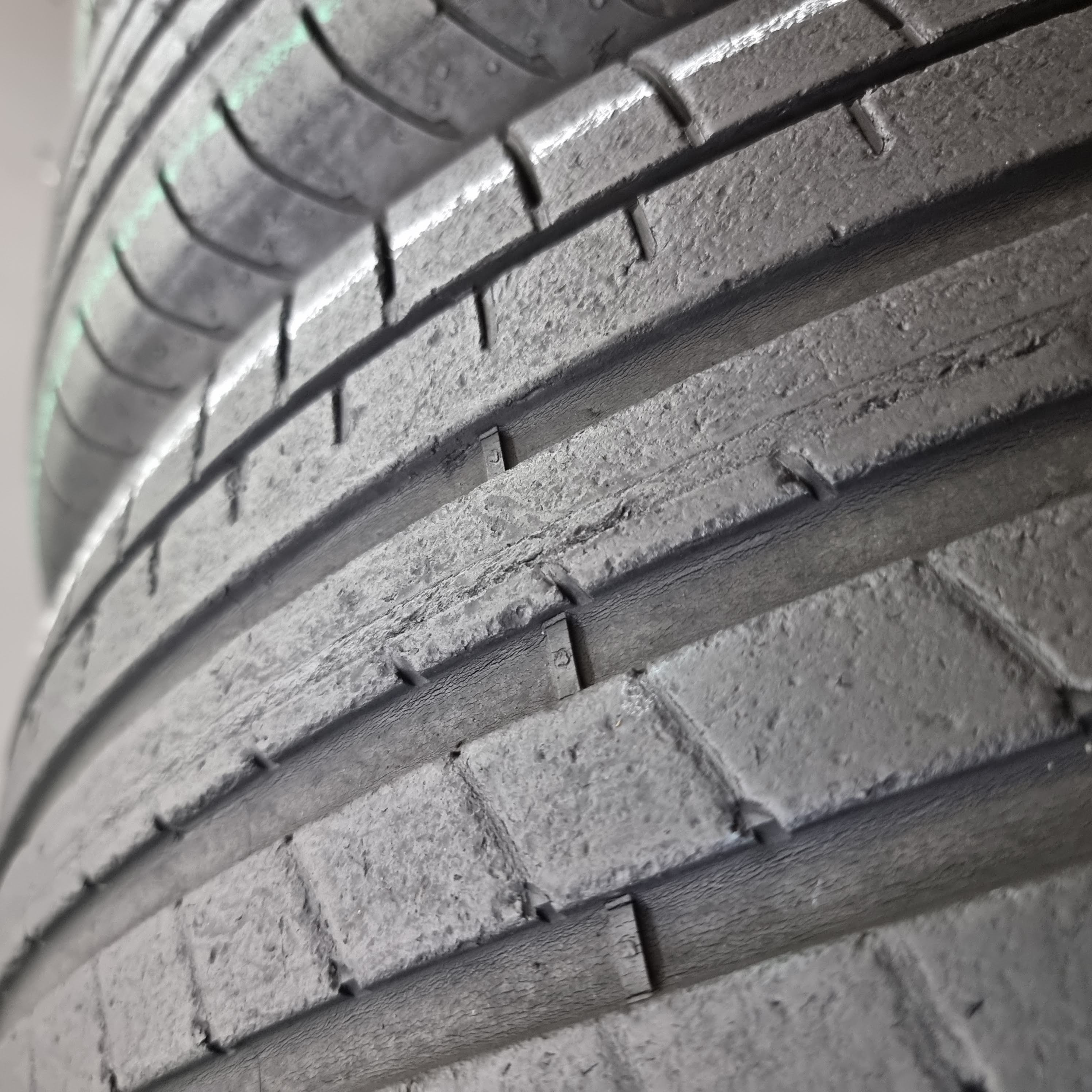 Goodyear F1 ASYMMETRIC 3 SUV AR 235/55 R19