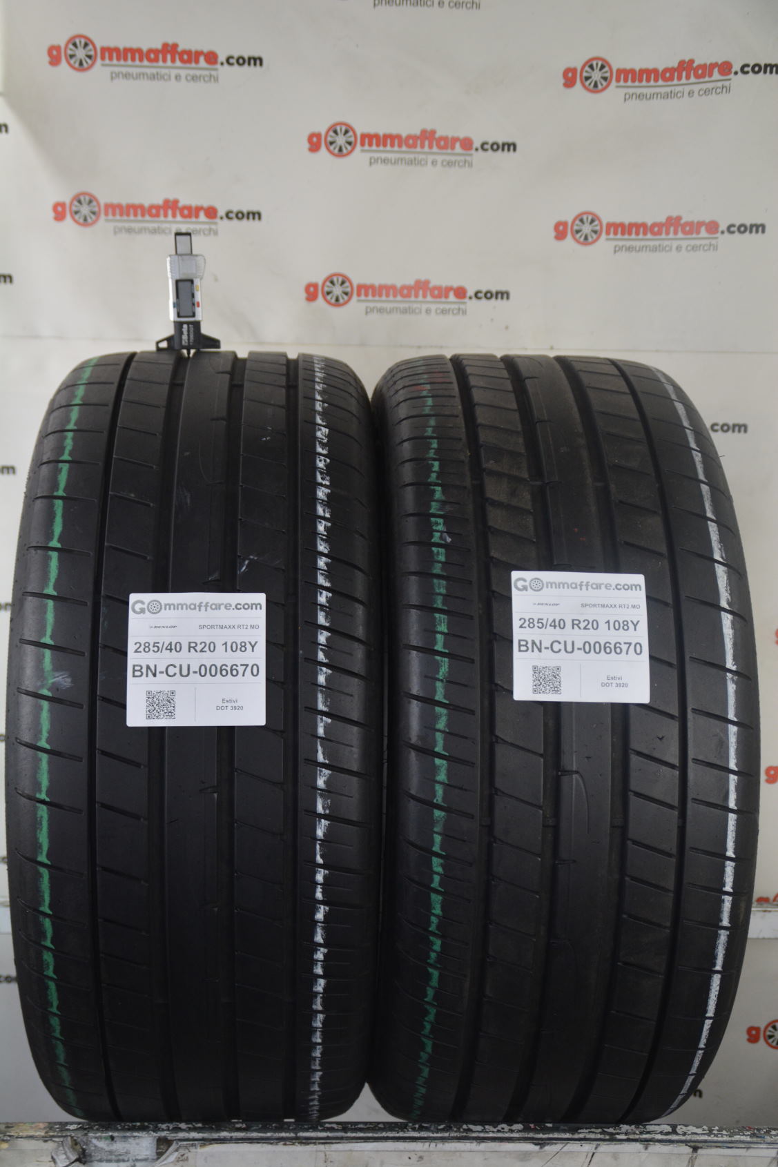 Dunlop SPORTMAXX RT2 MO 285/40 R20