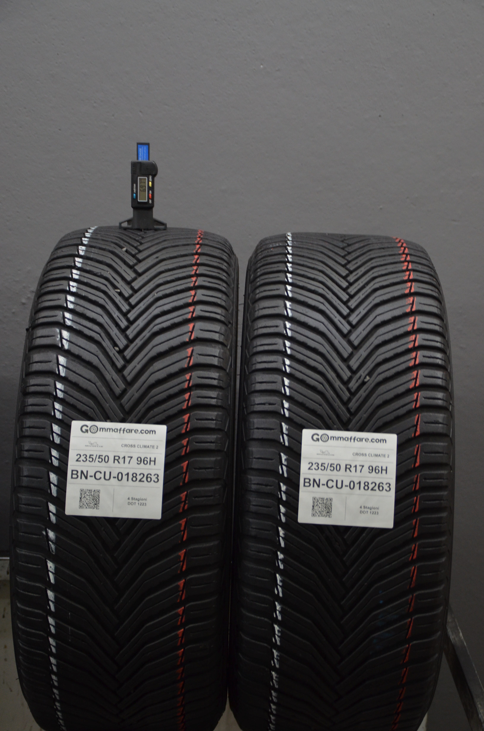 Michelin CROSS CLIMATE 2 235/50 R17
