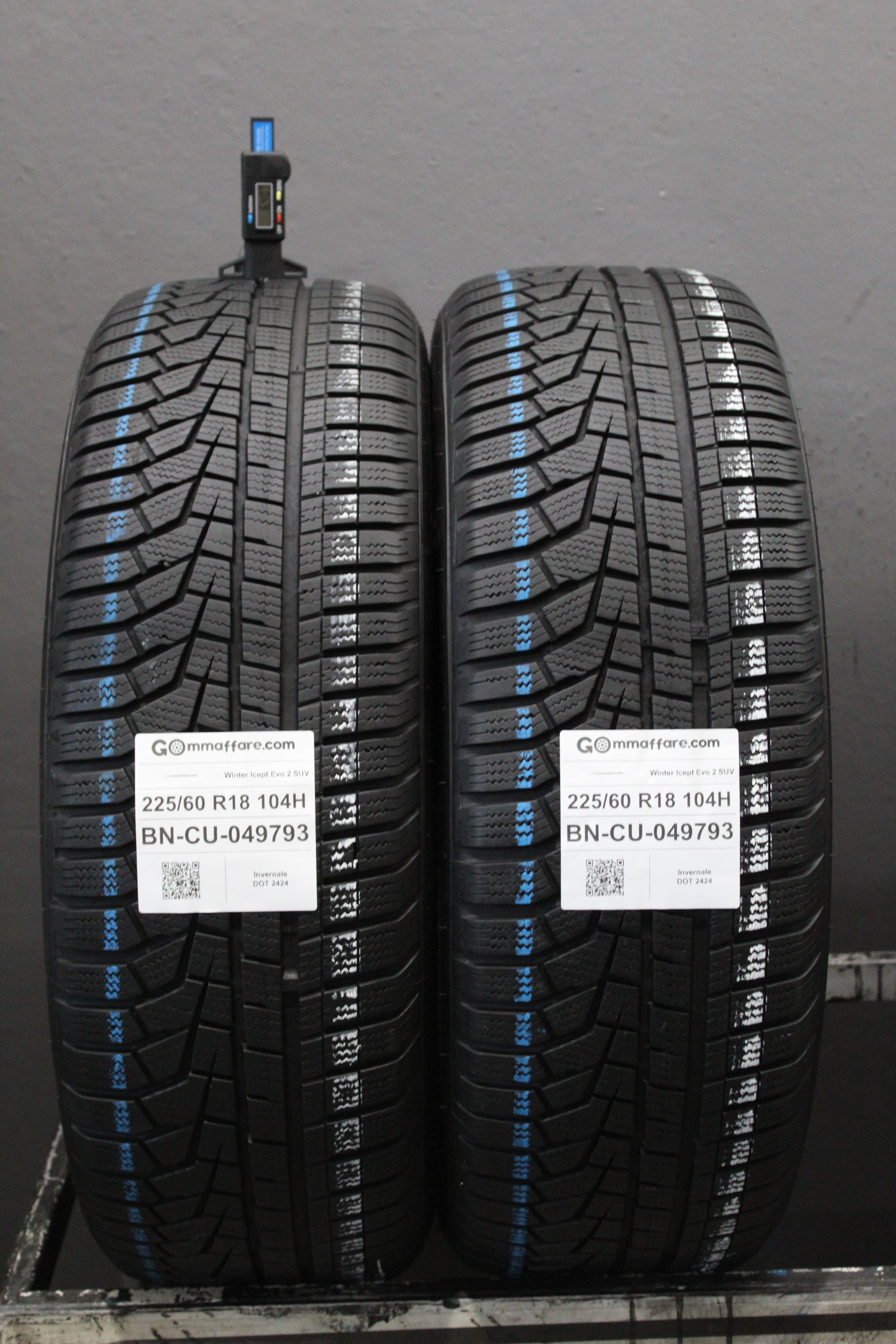 Hankook Winter Icept Evo 2 SUV 225/60 R18