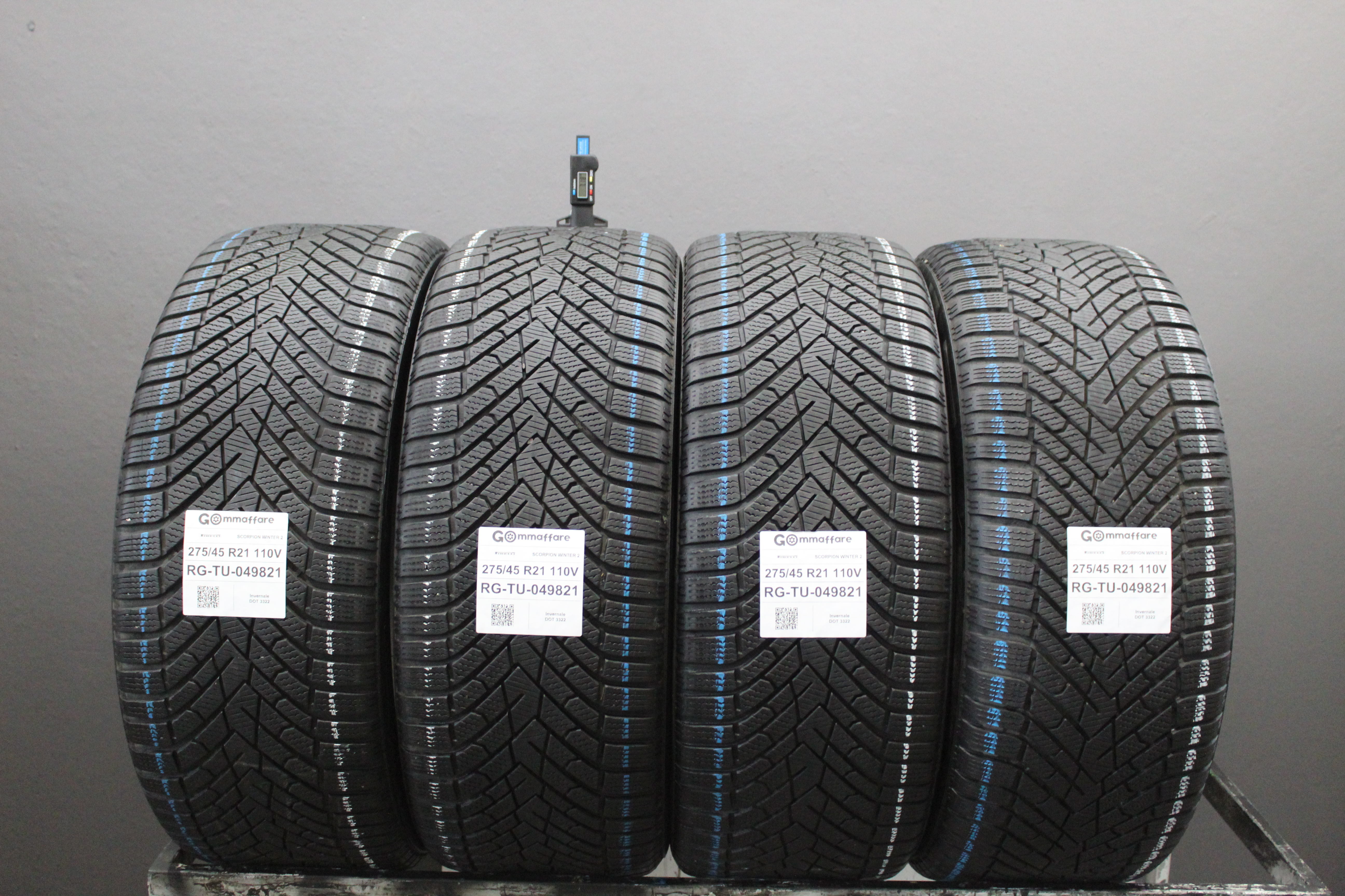 Pirelli SCORPION WINTER 2 275/45 R21