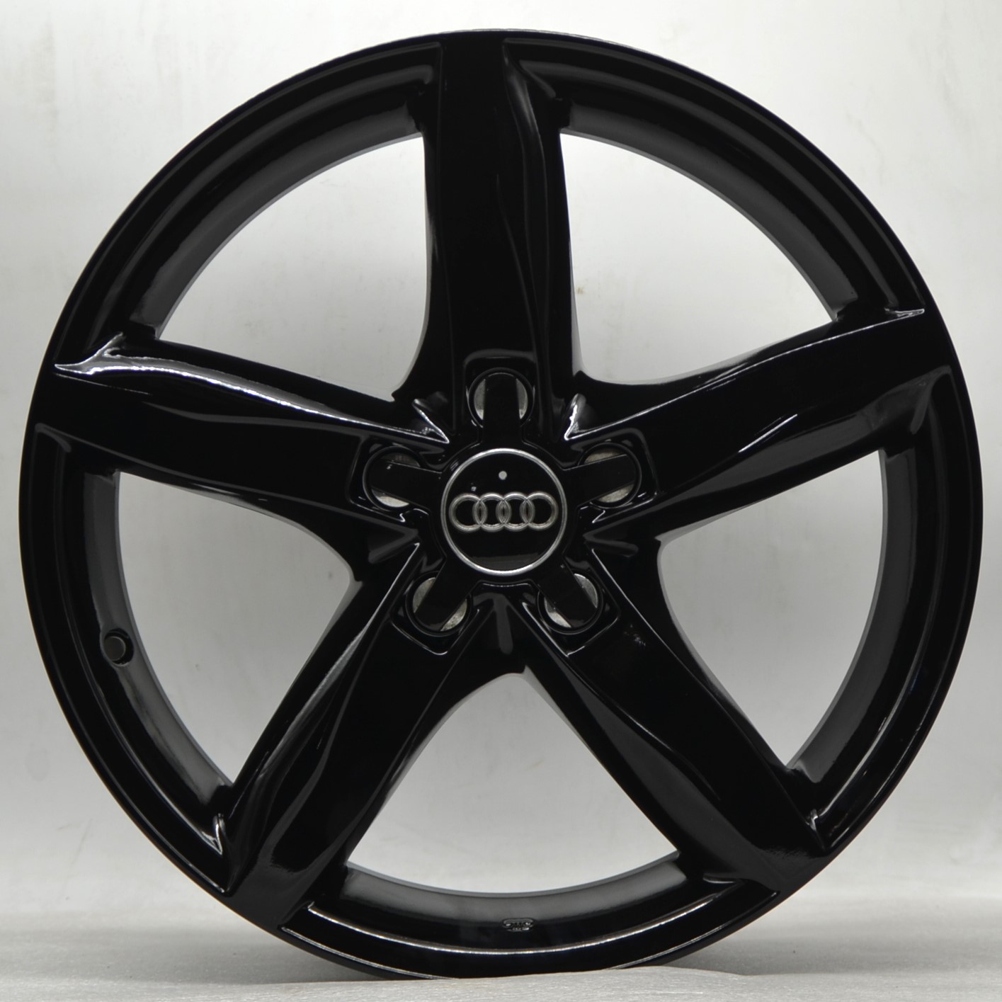 Gommaffare AUDI A4 A5 A6 Q5 17"
