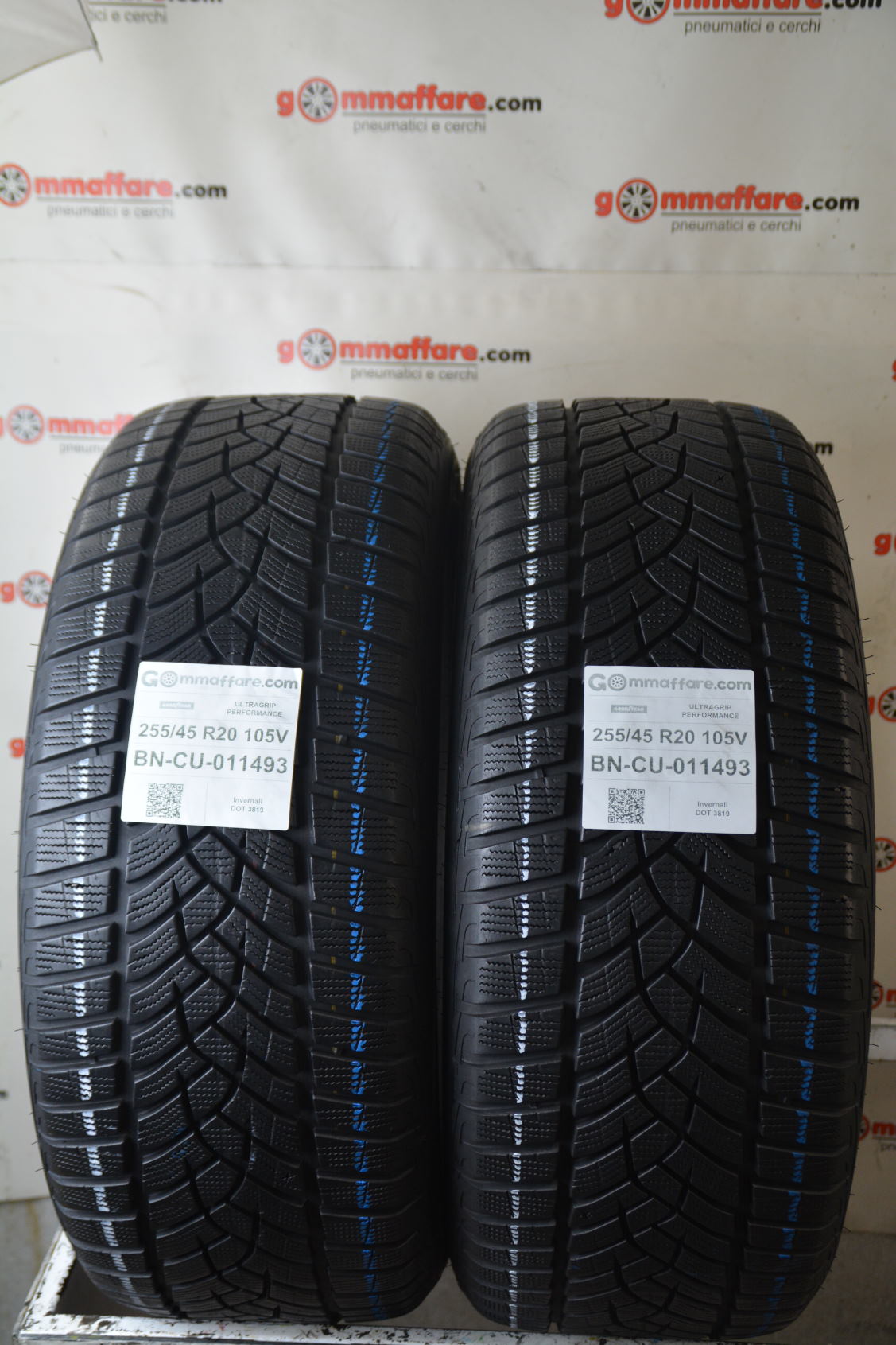 Goodyear ULTRAGRIP PERFORMANCE 255/45 R20