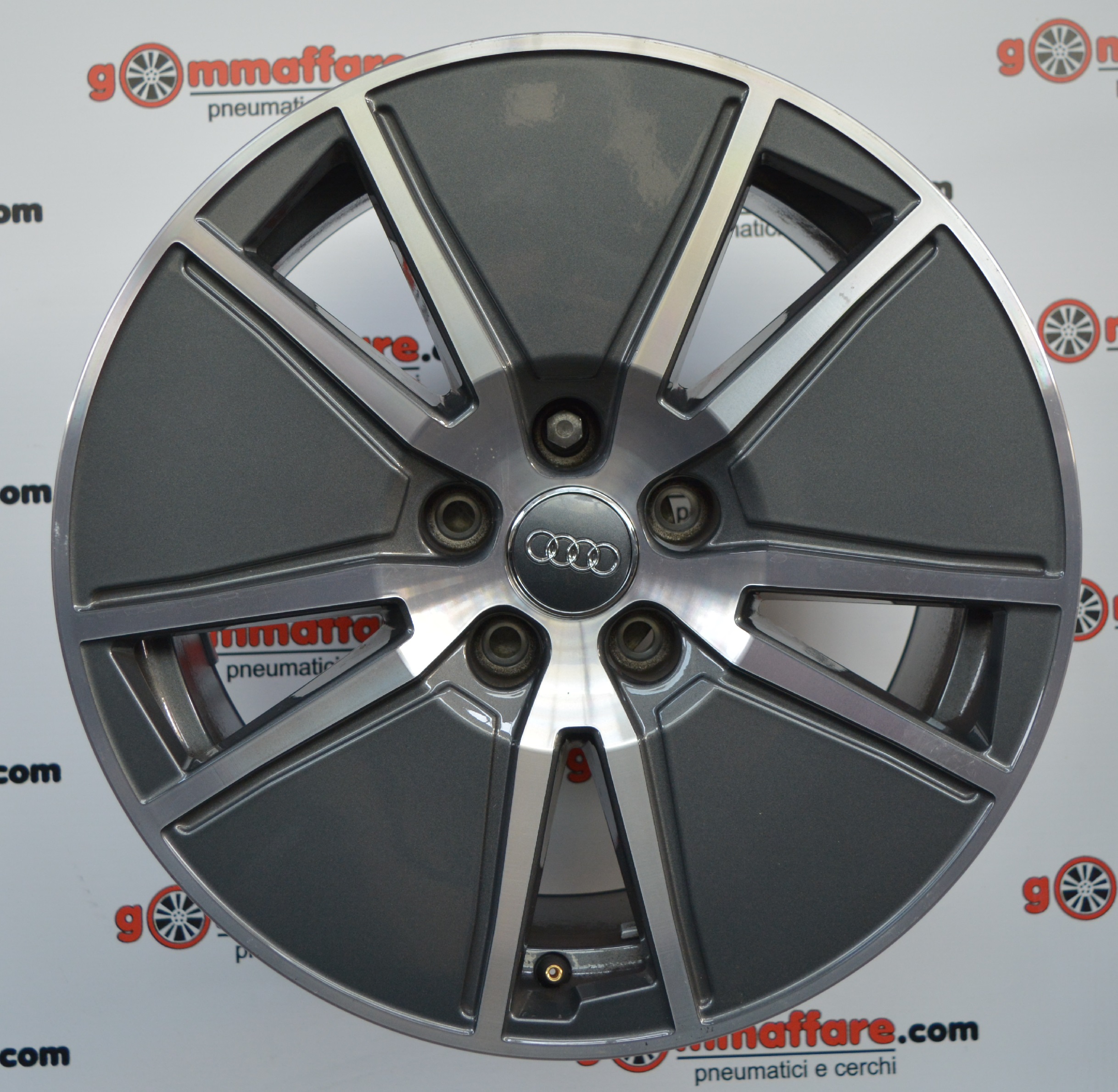 Audi A4 A5 A6 A7 A8 TT R8 17"