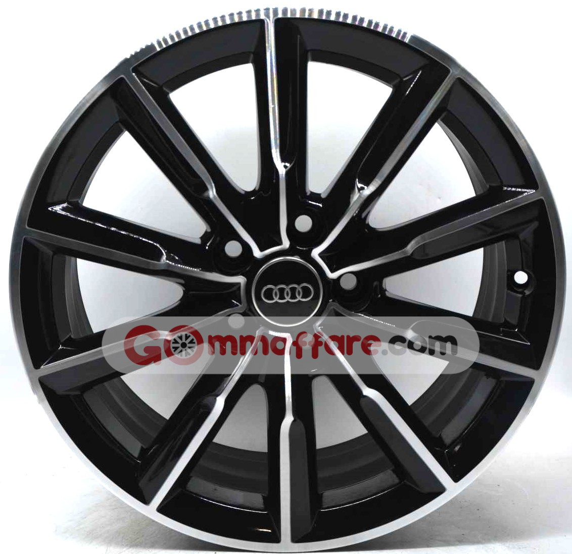 Audi Q3 A3 Q2 - 8U0601025S 17"