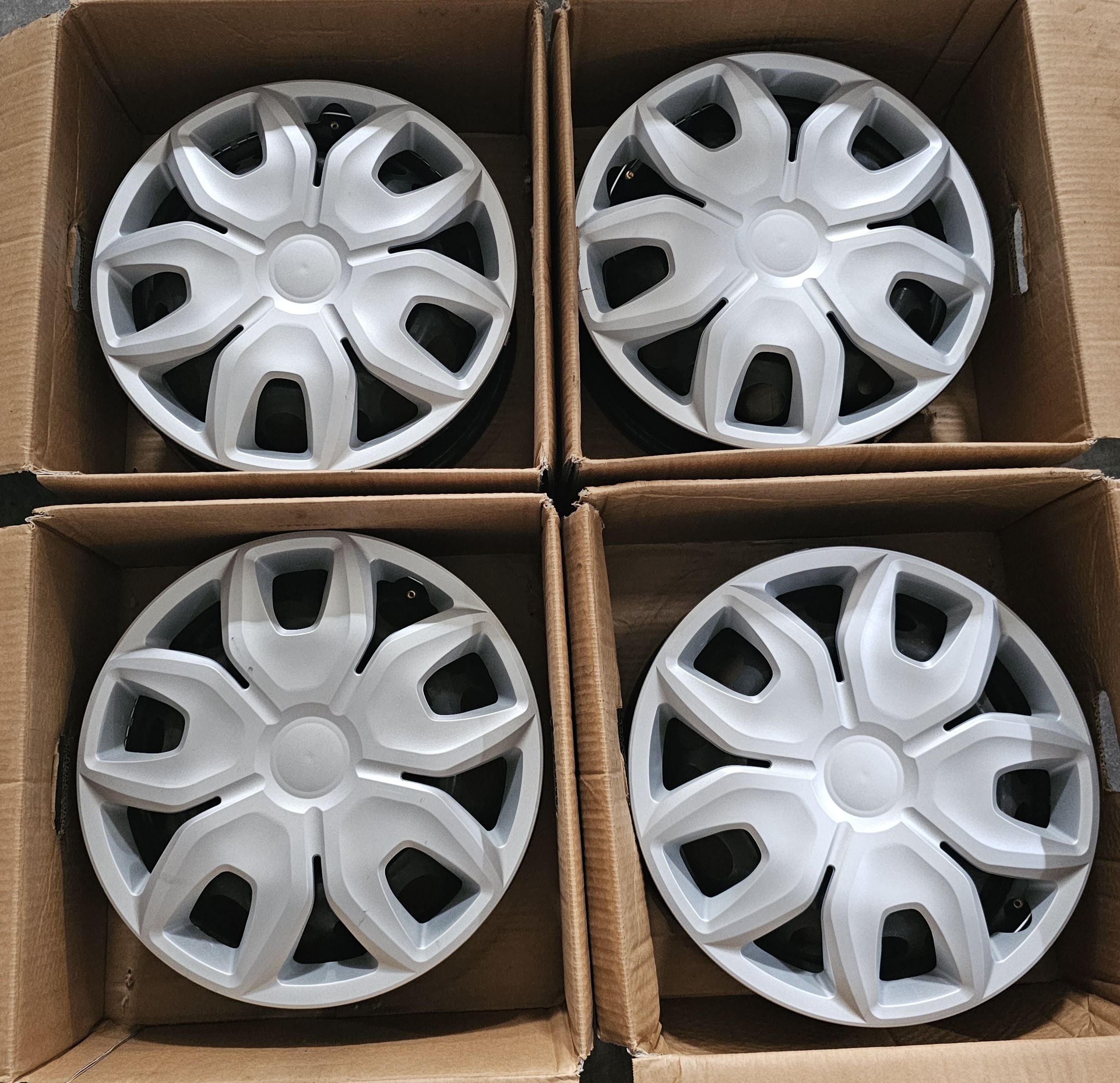 Toyota IQ YARIS AYGO 15"