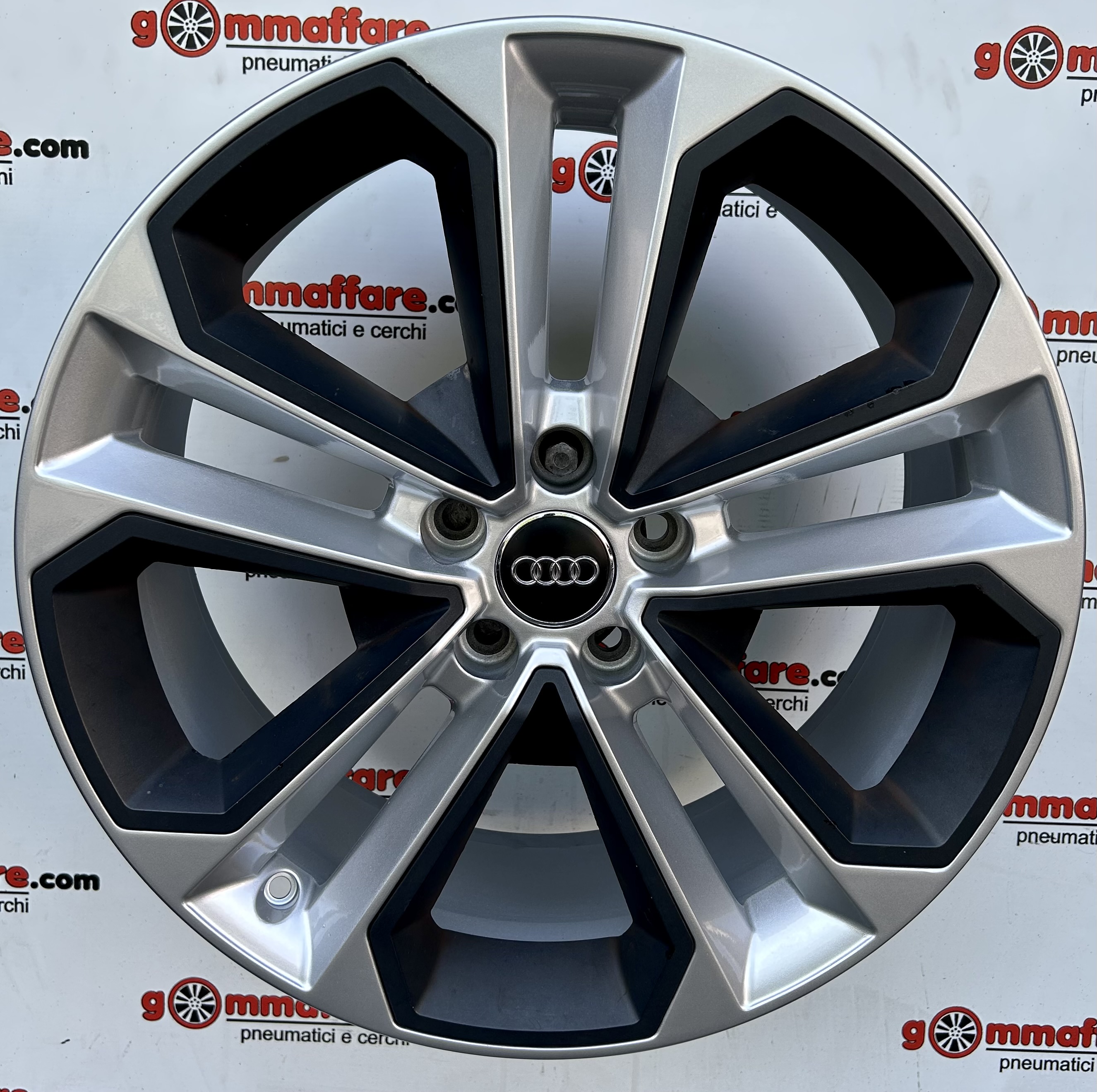 Audi Q2 E-TRON Q4 SPORTBACK  E-TRON SQ2