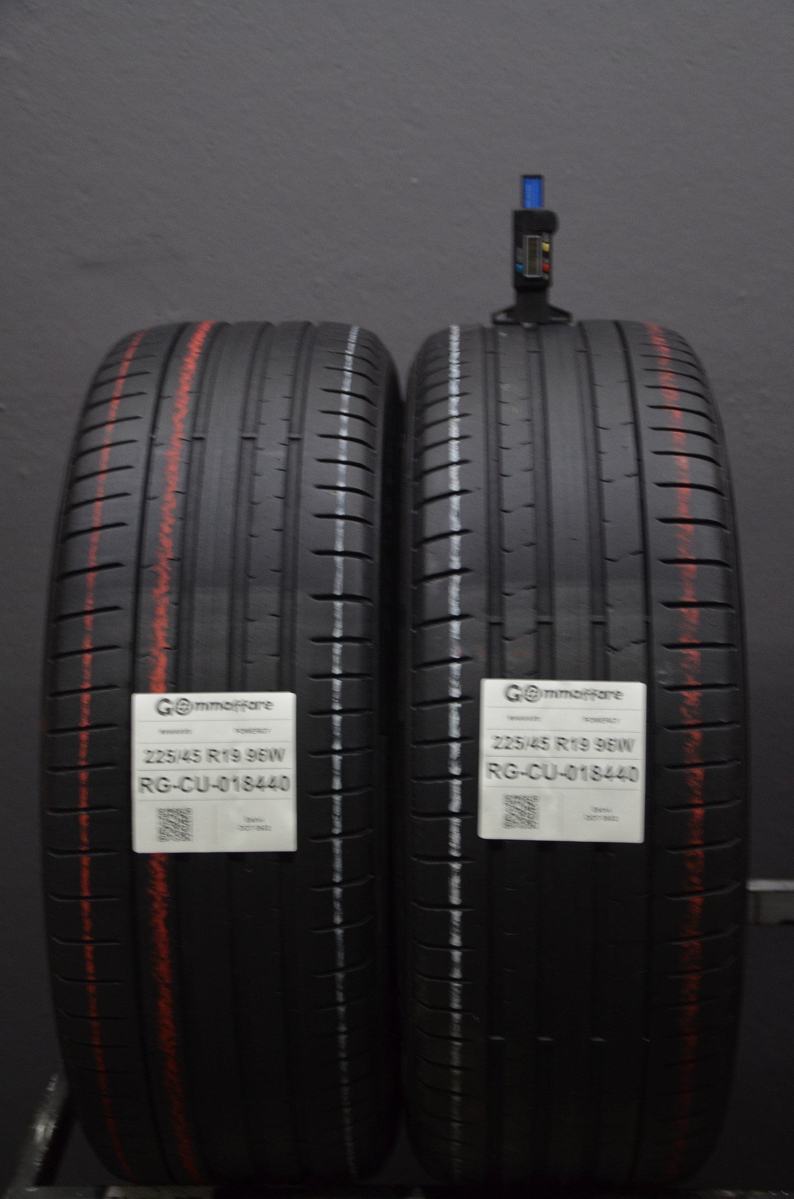 Pirelli POWERGY 225/45 R19