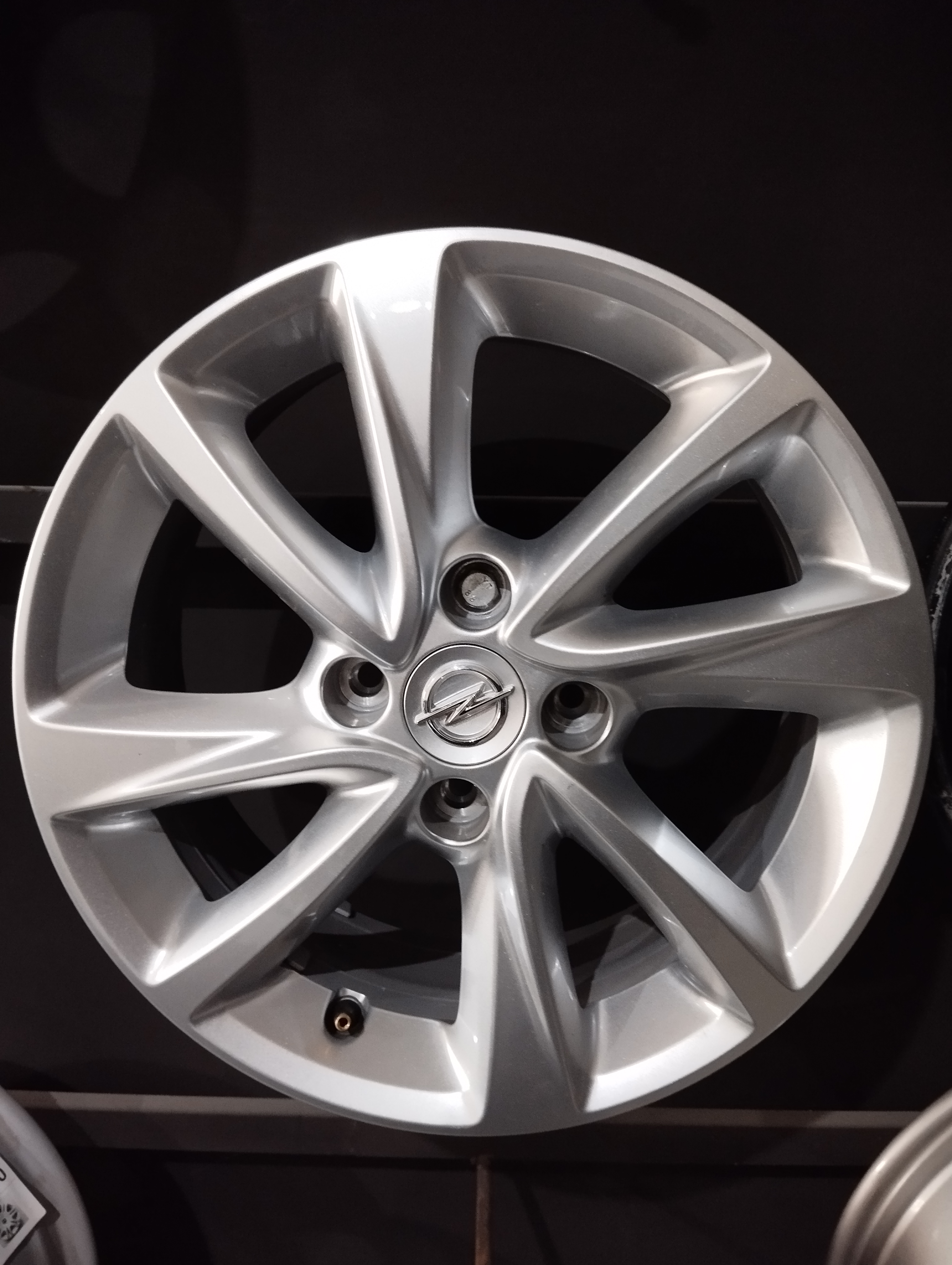 Opel Corsa - 9832277280 16"