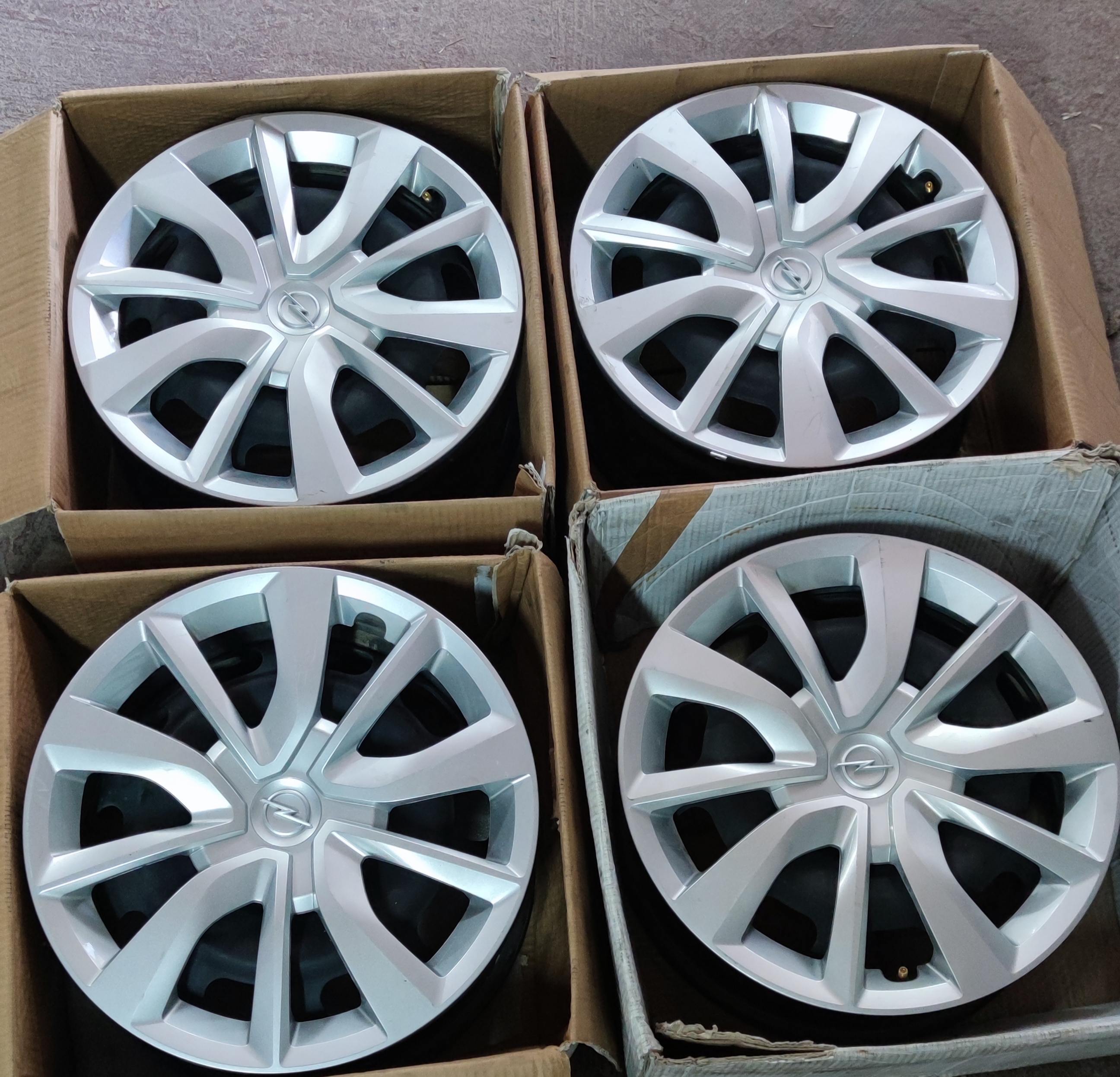 Opel Corsa Crossland X 16"