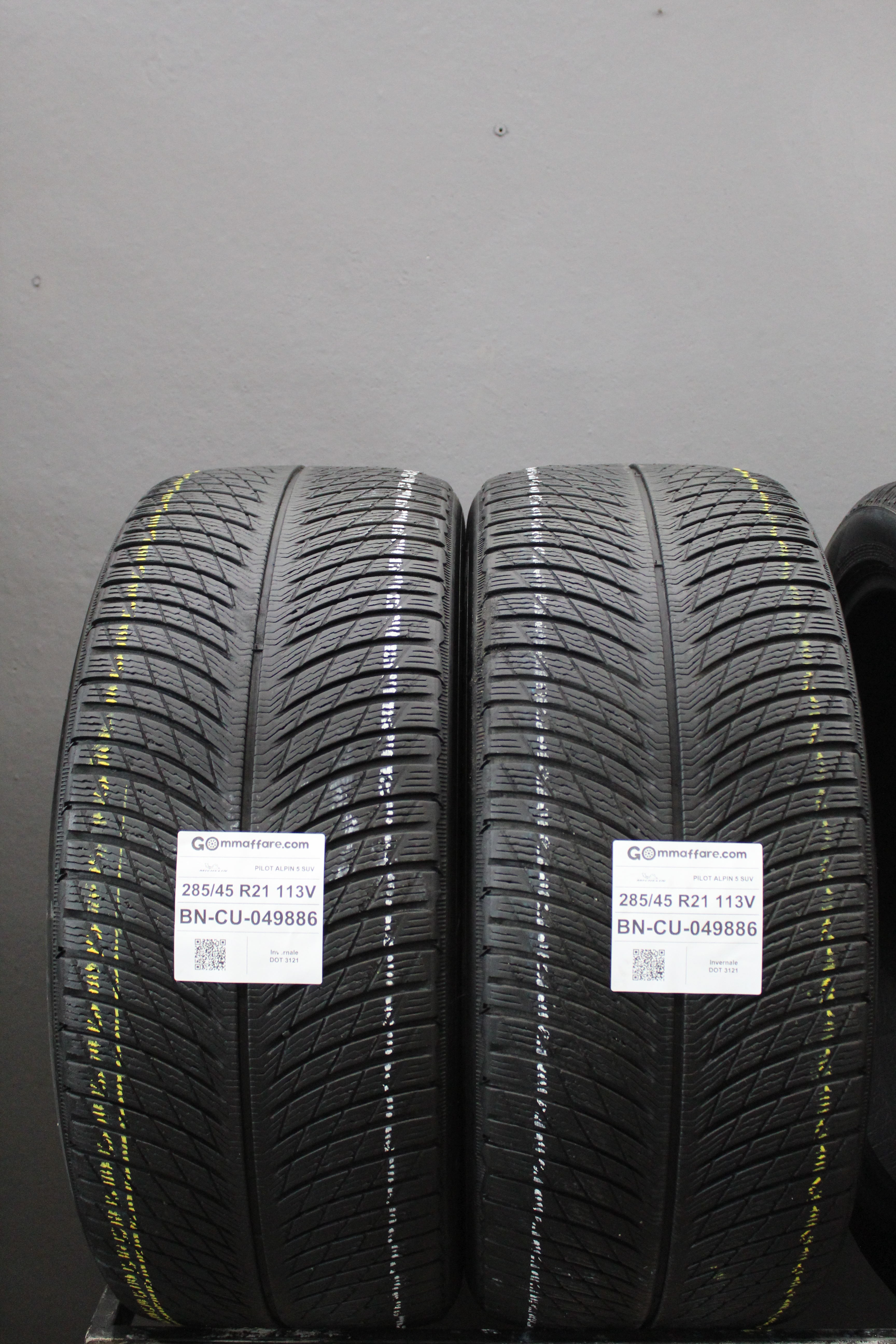Michelin PILOT ALPIN 5 SUV 285/45 R21