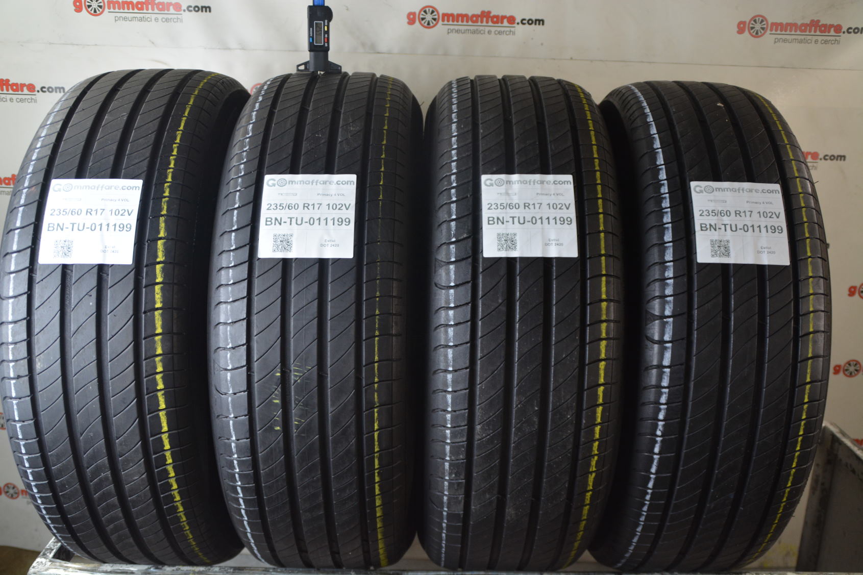 Michelin Primacy 4 VOL 235/60 R17