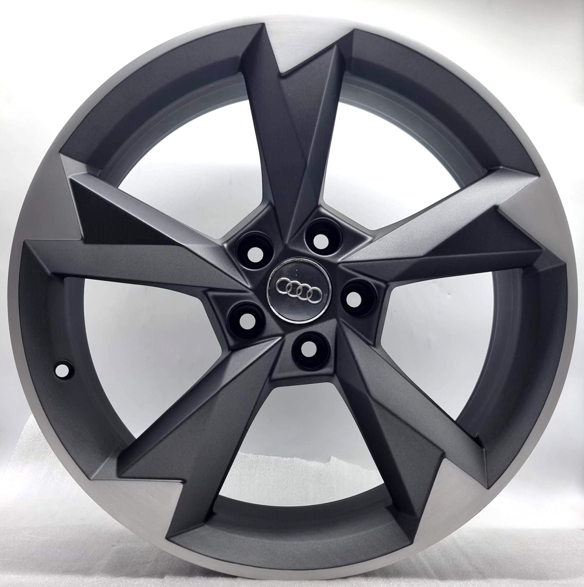 Audi Q3 NEW Sportback - 83A601025N 19"