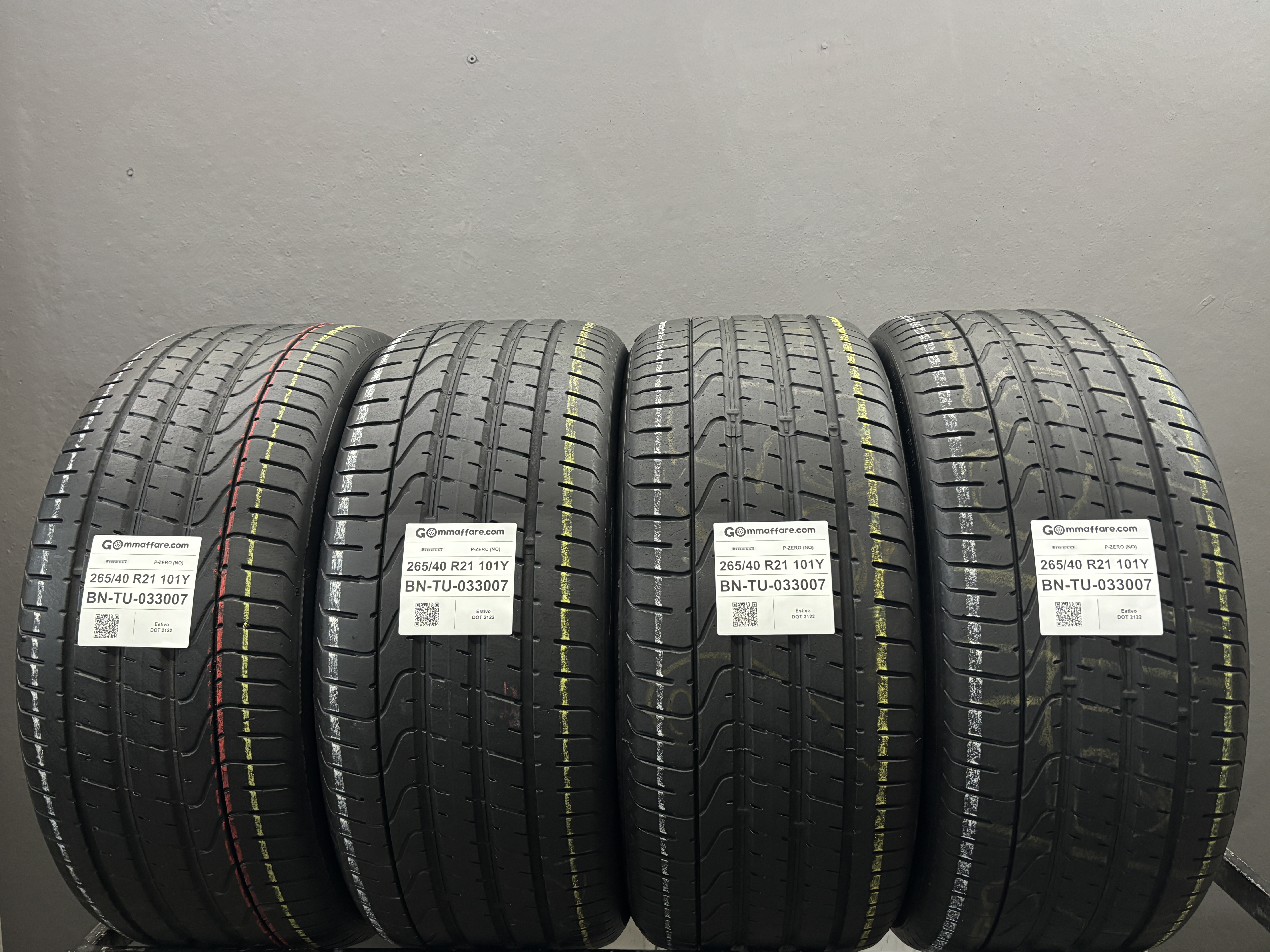 Pirelli P-ZERO (NO) 265/40 R21