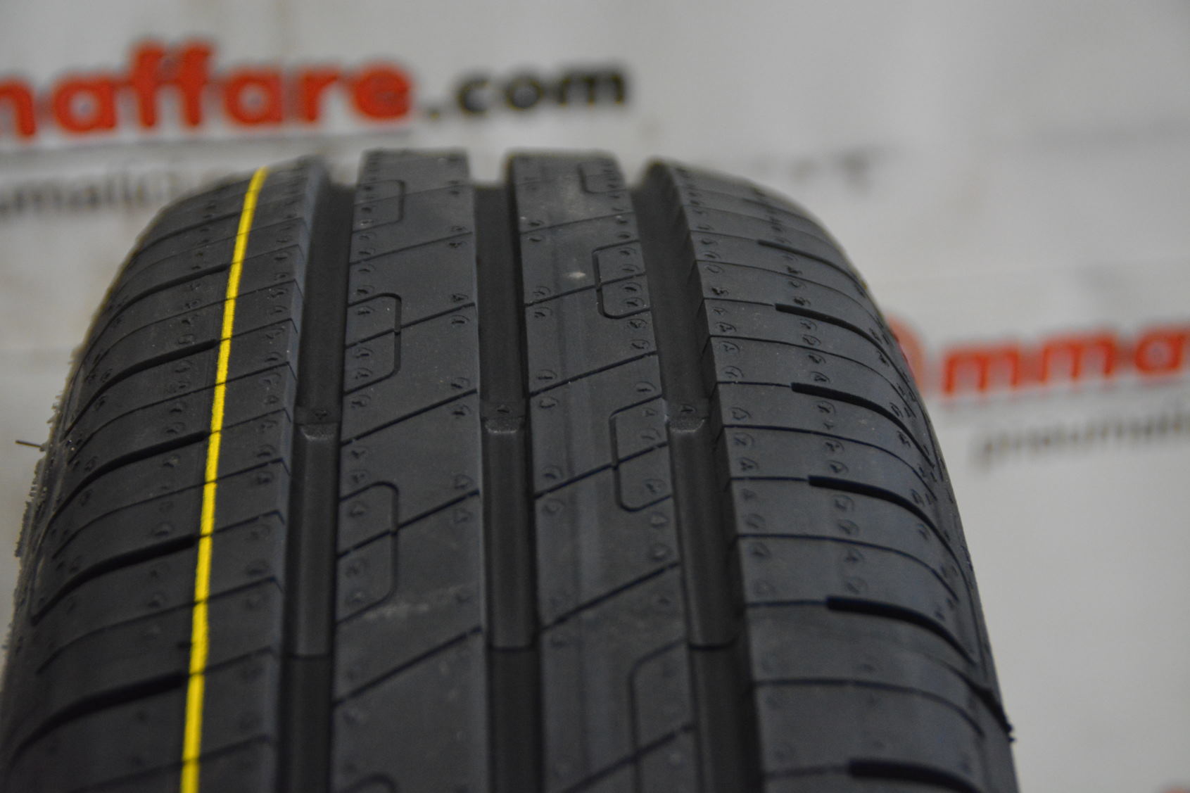Goodyear EFFICIENT GRIP PERFORMANCE 175/65 R14