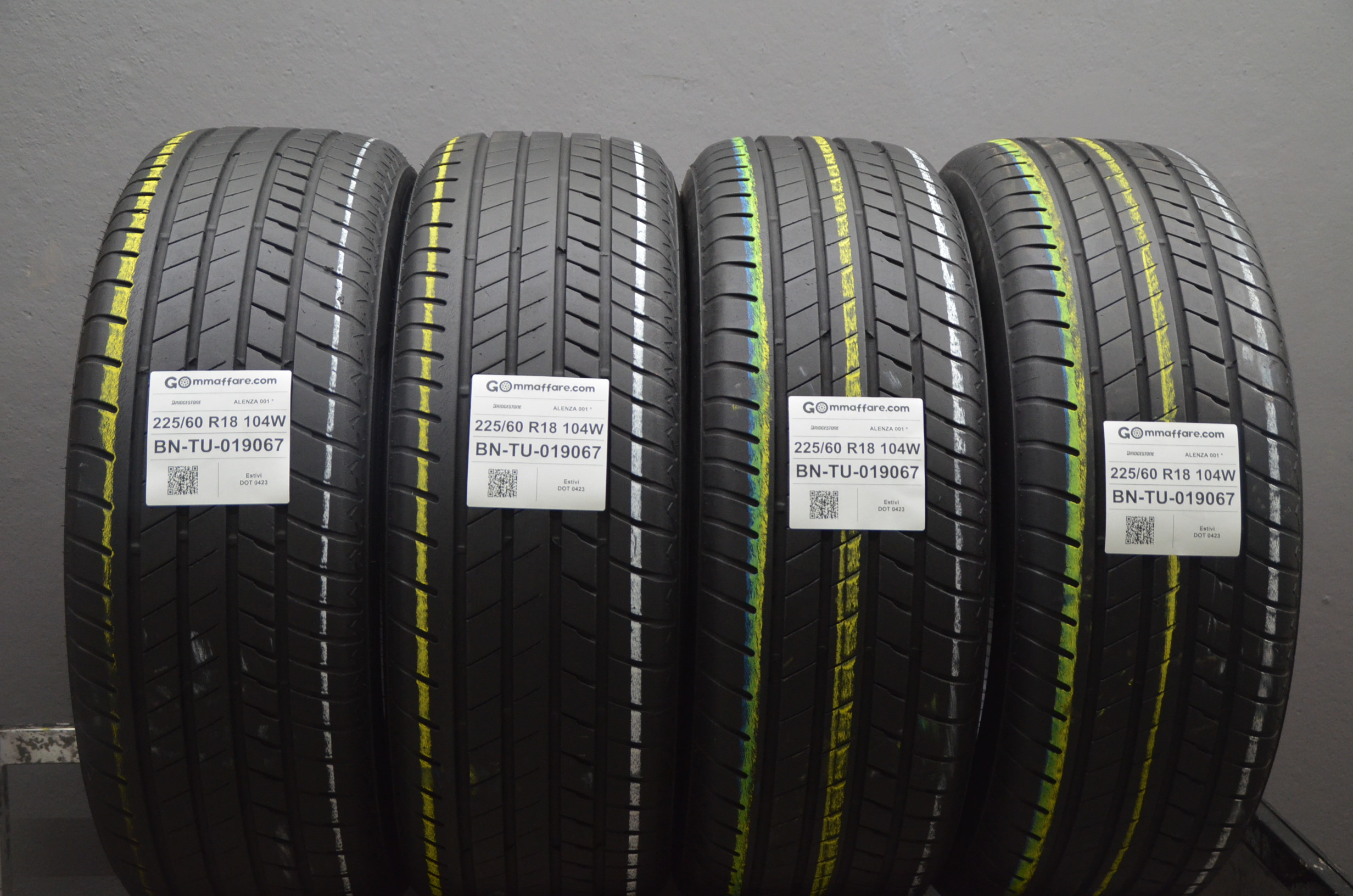 Bridgestone ALENZA 001 * 225/60 R18