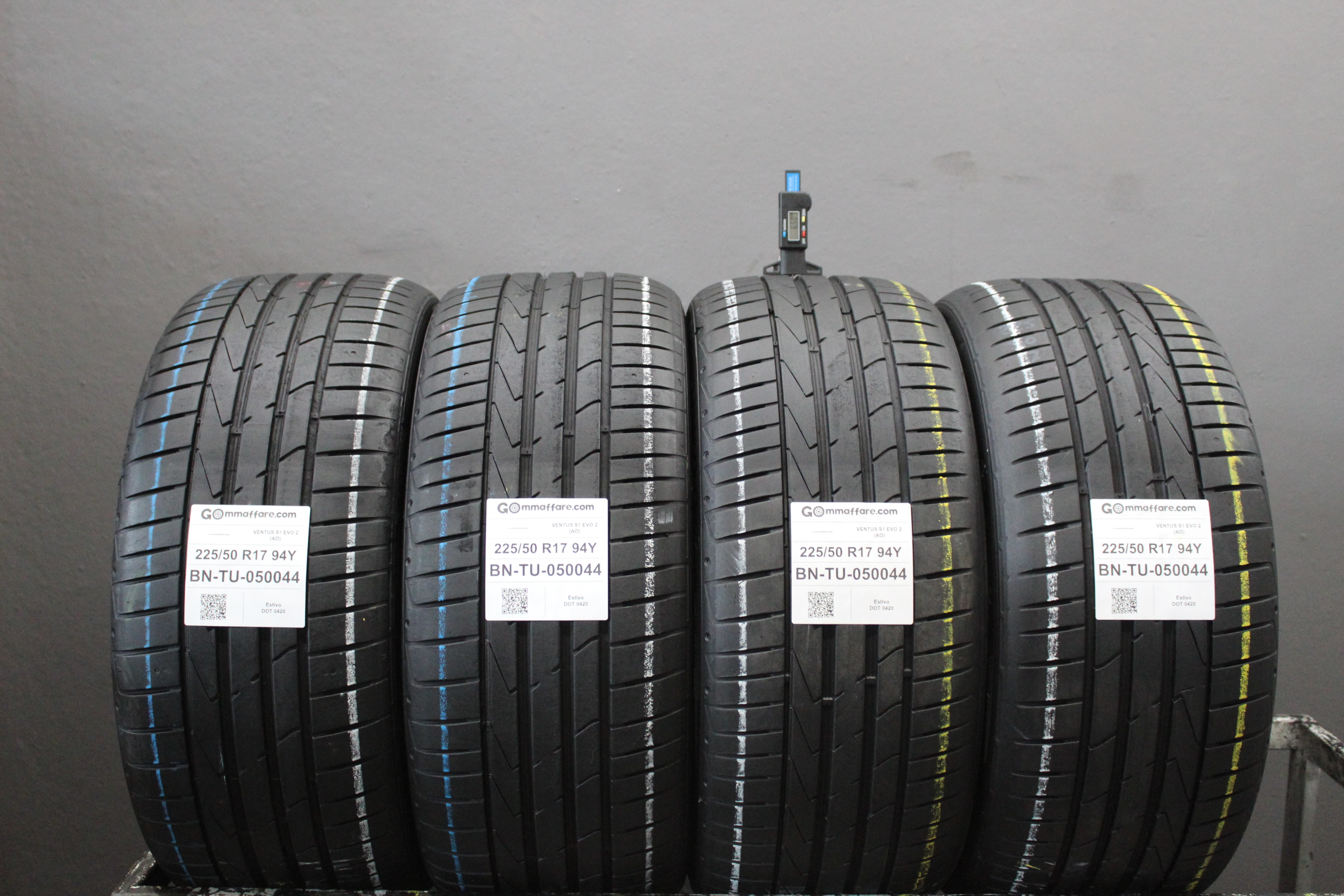 Hankook VENTUS S1 EVO 2 (AO) 225/50 R17