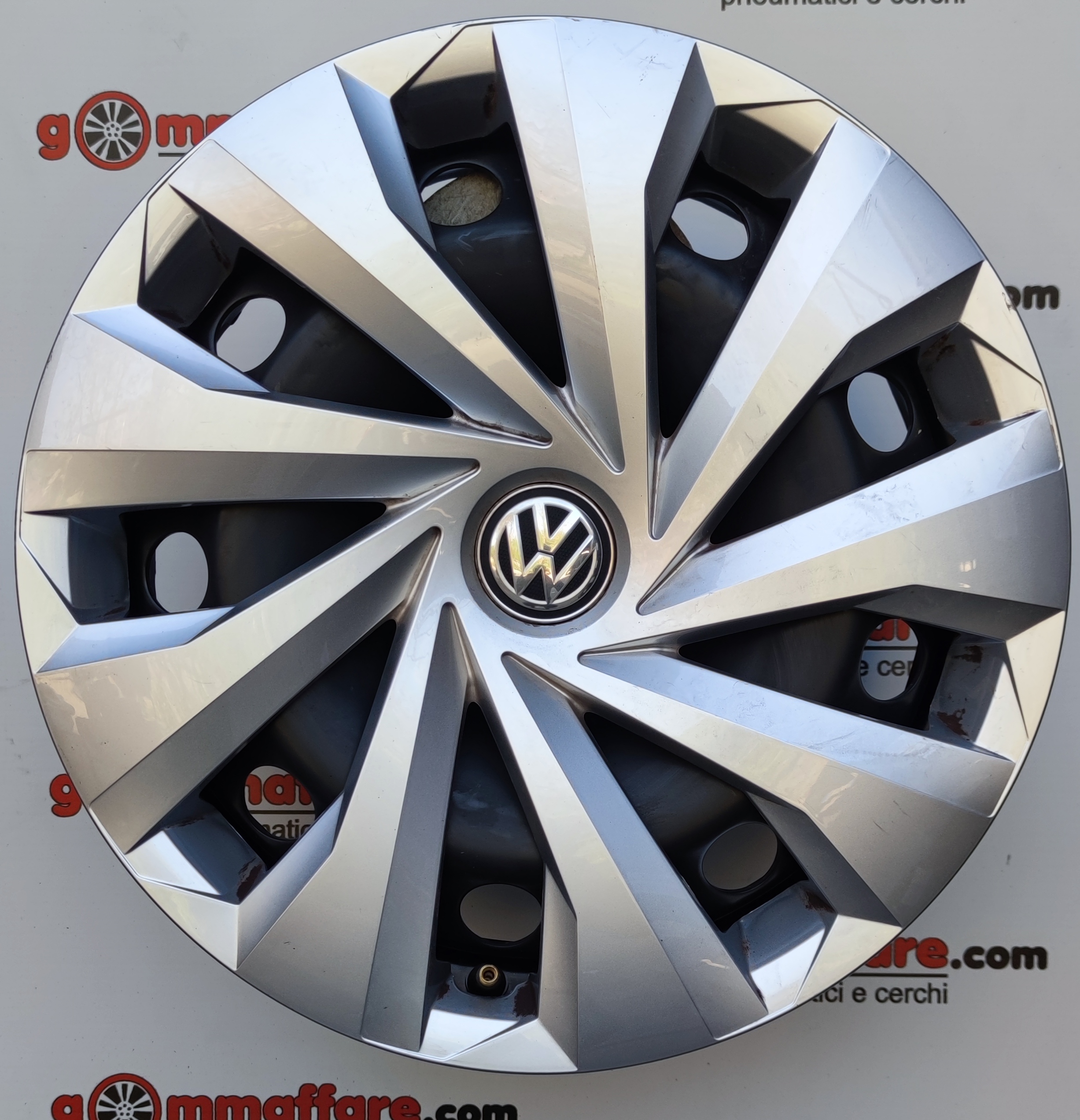 Volkswagen New Polo 15"