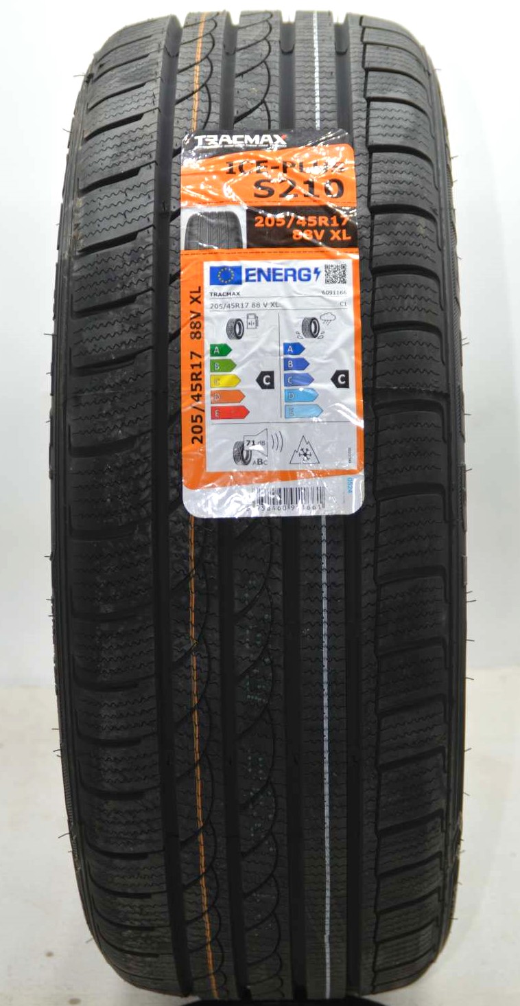 Tracmax S-210 XL 205/45 R17