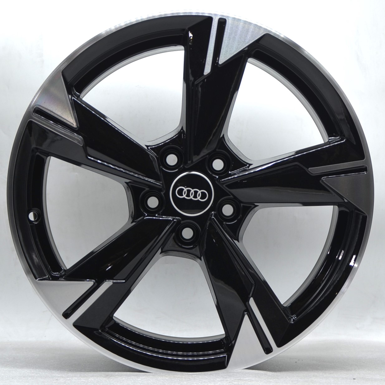 Audi A6 Q5 A4 A5 A7 - 4K0601025D 18"