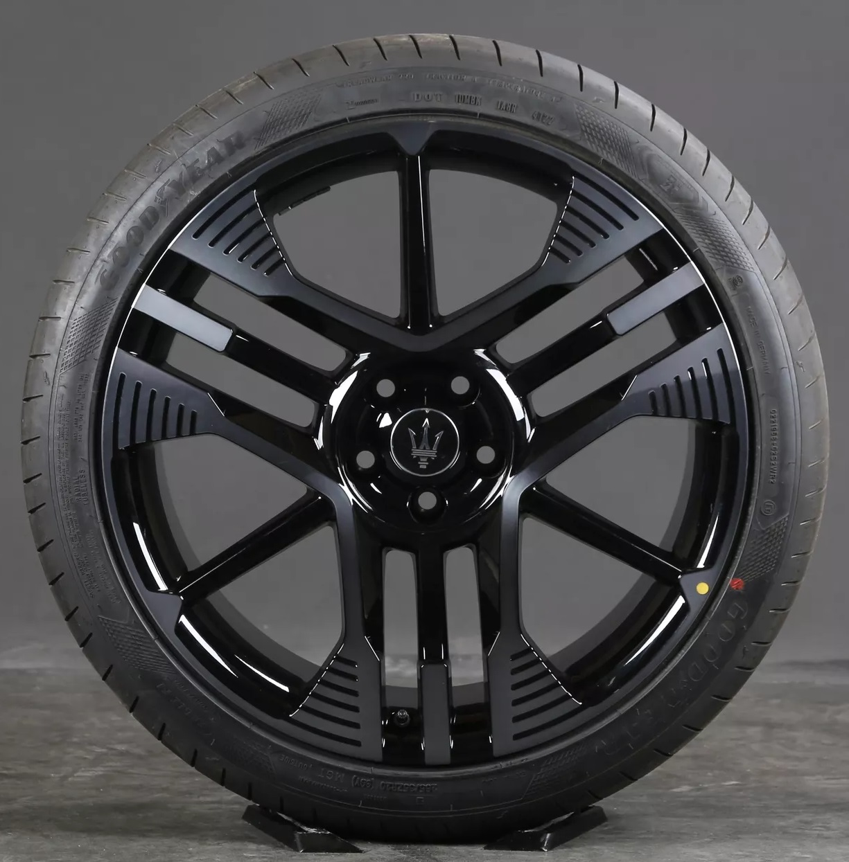 Maserati Granturismo M189 20/21" Folgore 670171939 - 670171945